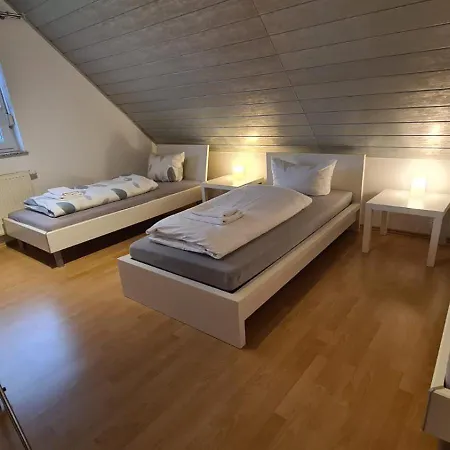Schlafzimmer 1 Mit Aussicht Ueber Weilstetten ゲストハウス *