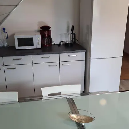 ゲストハウス Schlafzimmer 1 Mit Aussicht Ueber Weilstetten *